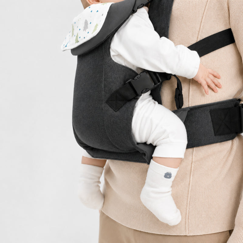 Porte-bébé pliable avec bavoir intégré
